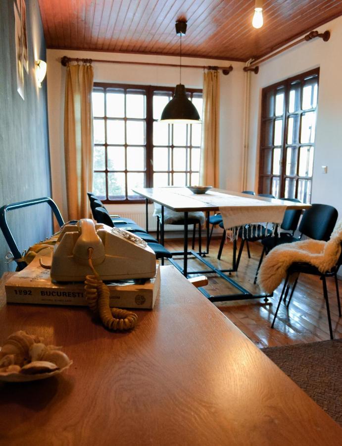 Grandpa'S Hidden Crib, 6 Bedroom, Pet Friendly Sinaia Exterior foto